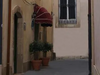 לינה וארוחת בוקר Il Labirinto סירקוזה